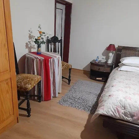 Casa Freiras Bed & Breakfast