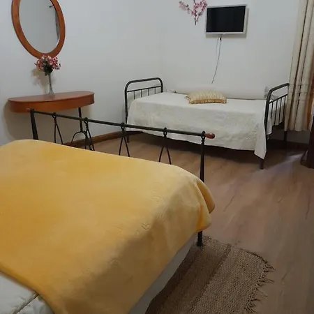 Casa Freiras Bed & Breakfast *